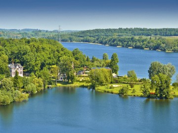 Mecklenburgische Seenplatte Die Müritz in der Mecklenburgischen Seenplatte von oben